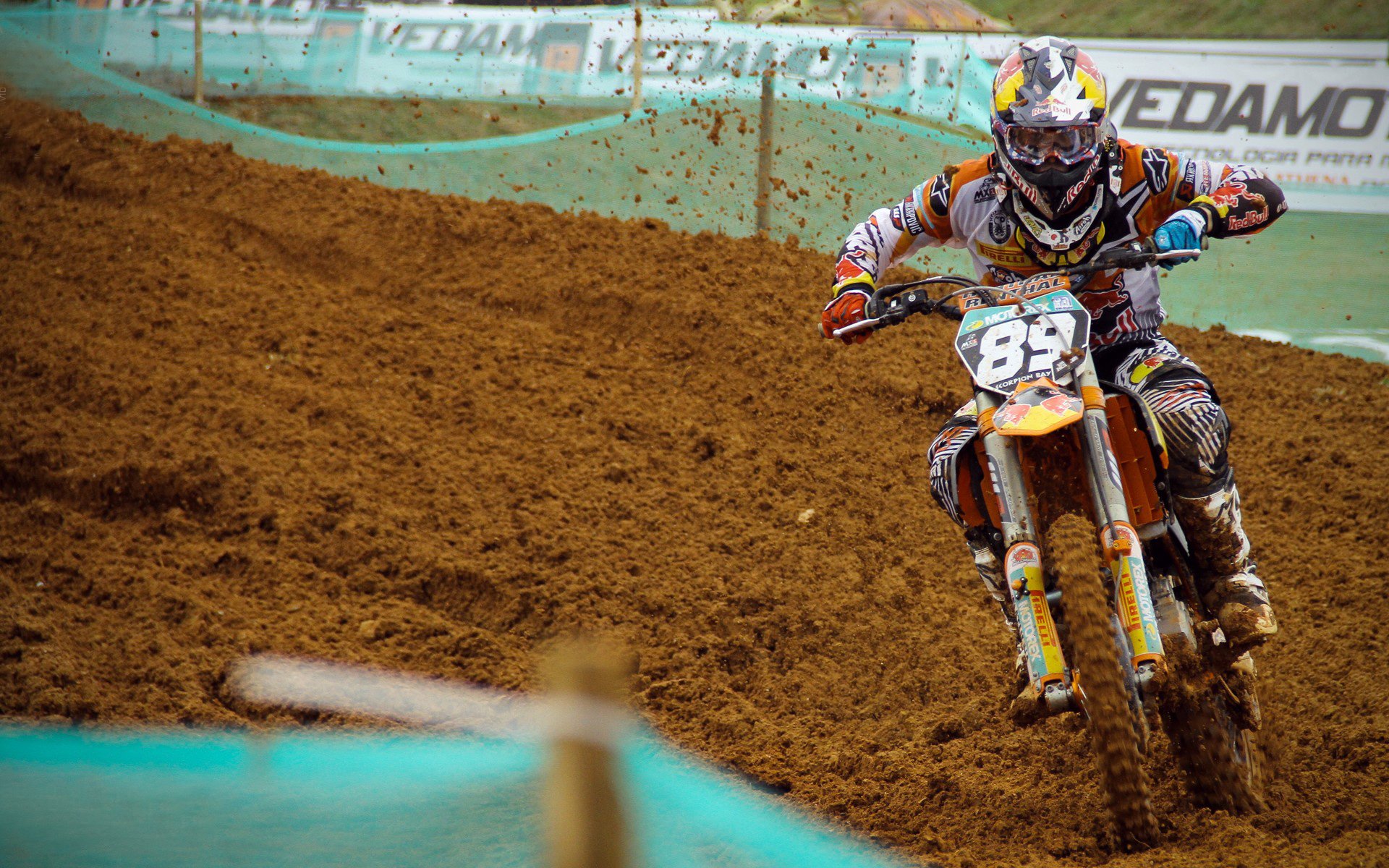 《FIFA》虚拟足球盛典,全球玩家期待已久!