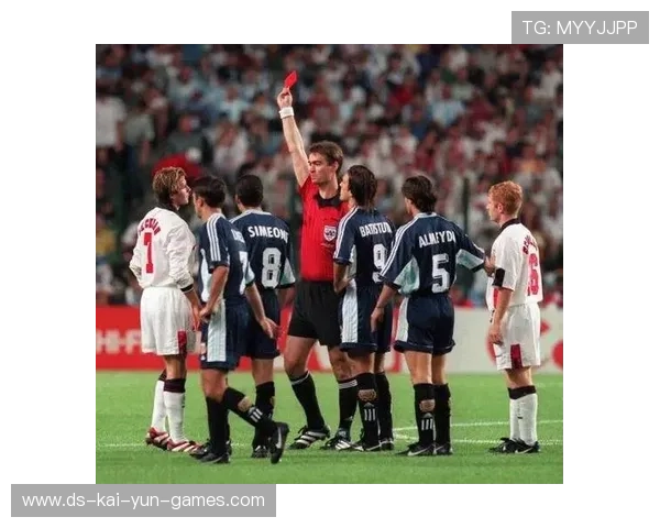 世界杯此组的每场都像命运抛出的考题